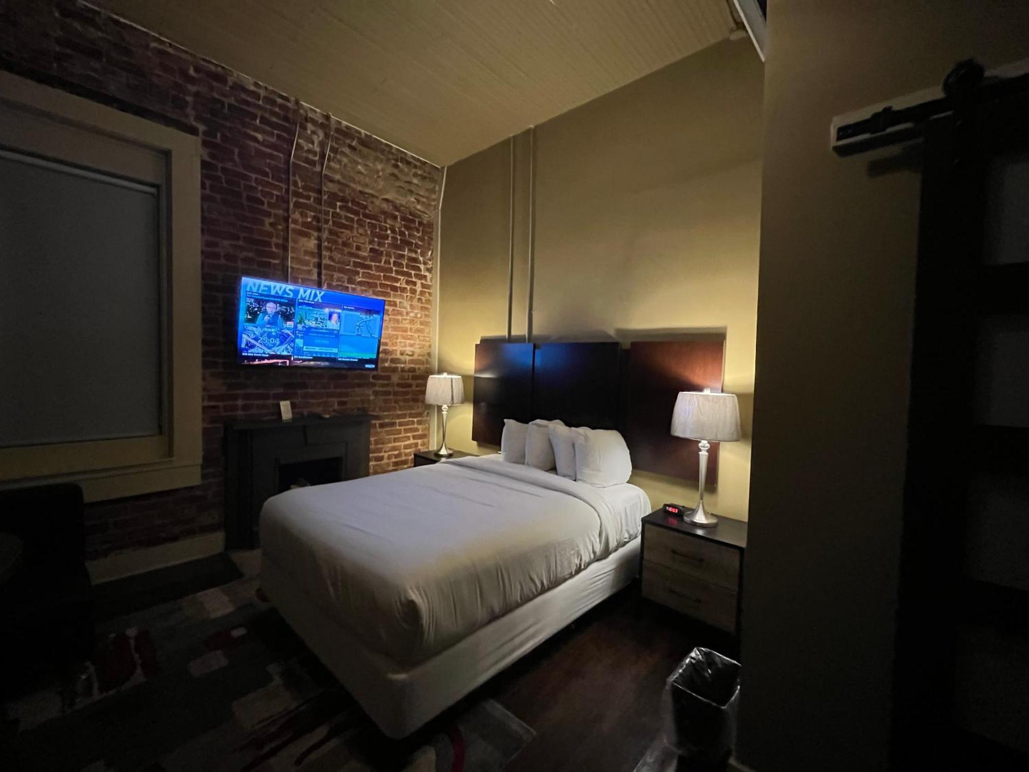 The Skylight Hotel Greenville Exterior foto